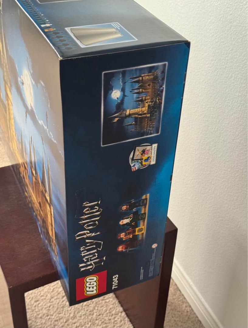 Lego Harry Potter Hogwarts 71043 New In Box Sealed - Image 3