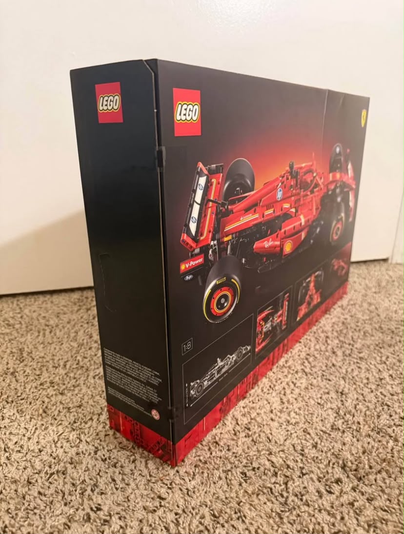 LEGO 42207 Technic Ferrari SF-24 - Image 4