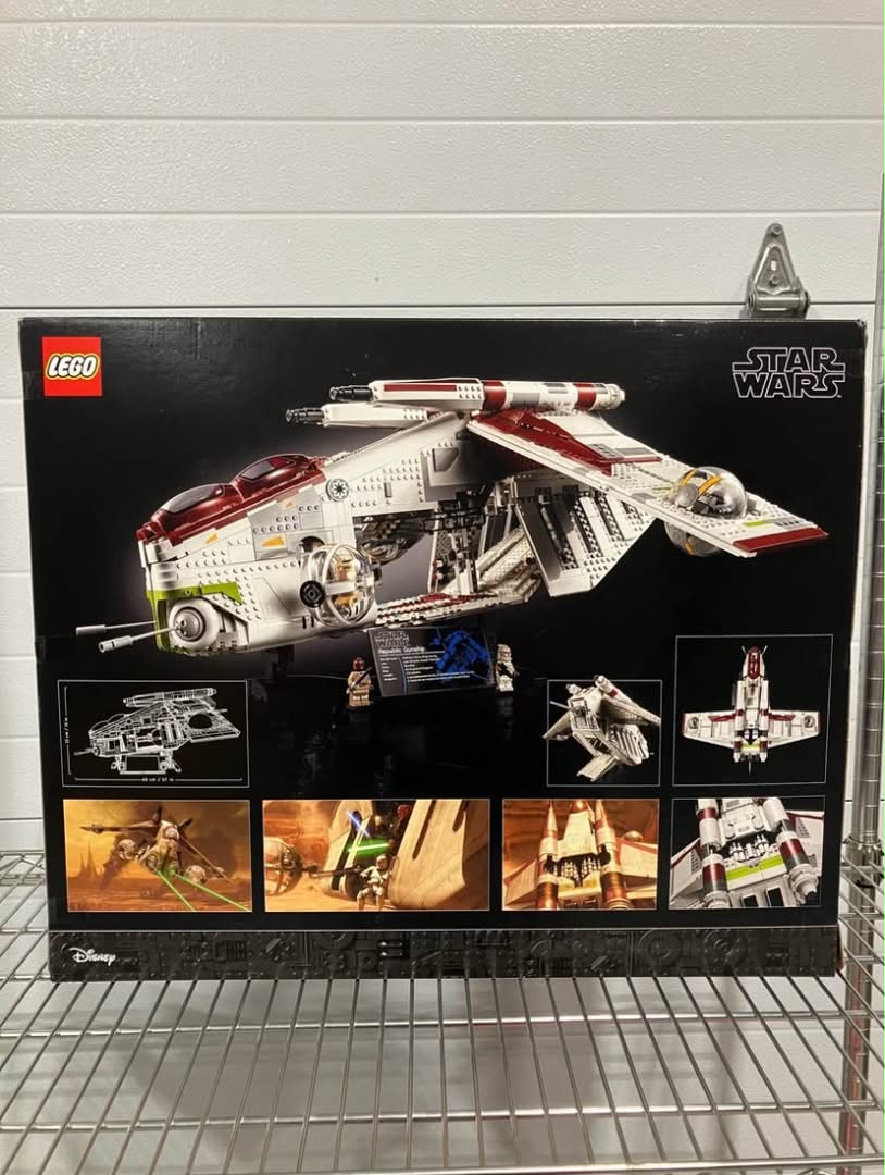 Lego StarWars UCS Republic Gunship 75309 - Image 2